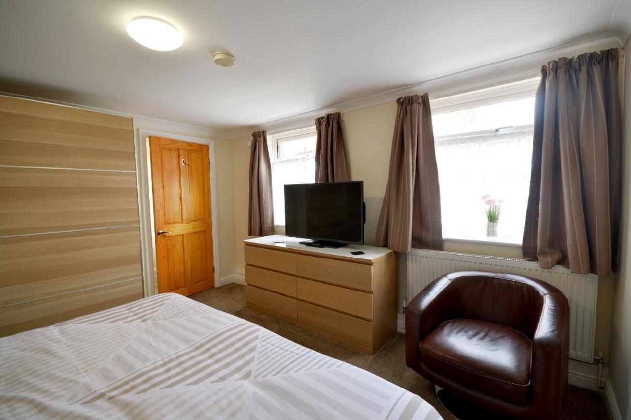 Spacious Modern Ground Floor Apartment, For Up To 6 Guests Scarborough Kültér fotó