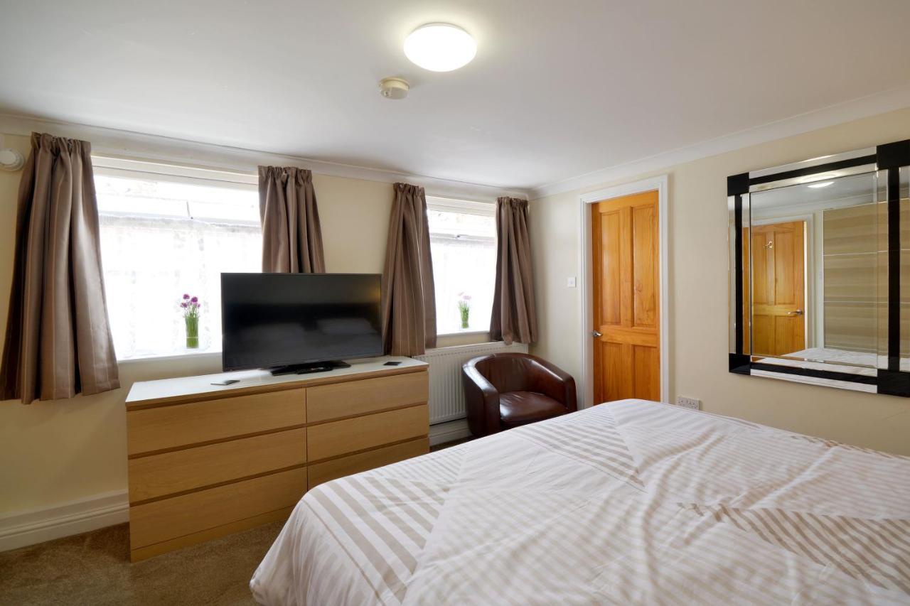 Spacious Modern Ground Floor Apartment, For Up To 6 Guests Scarborough Kültér fotó
