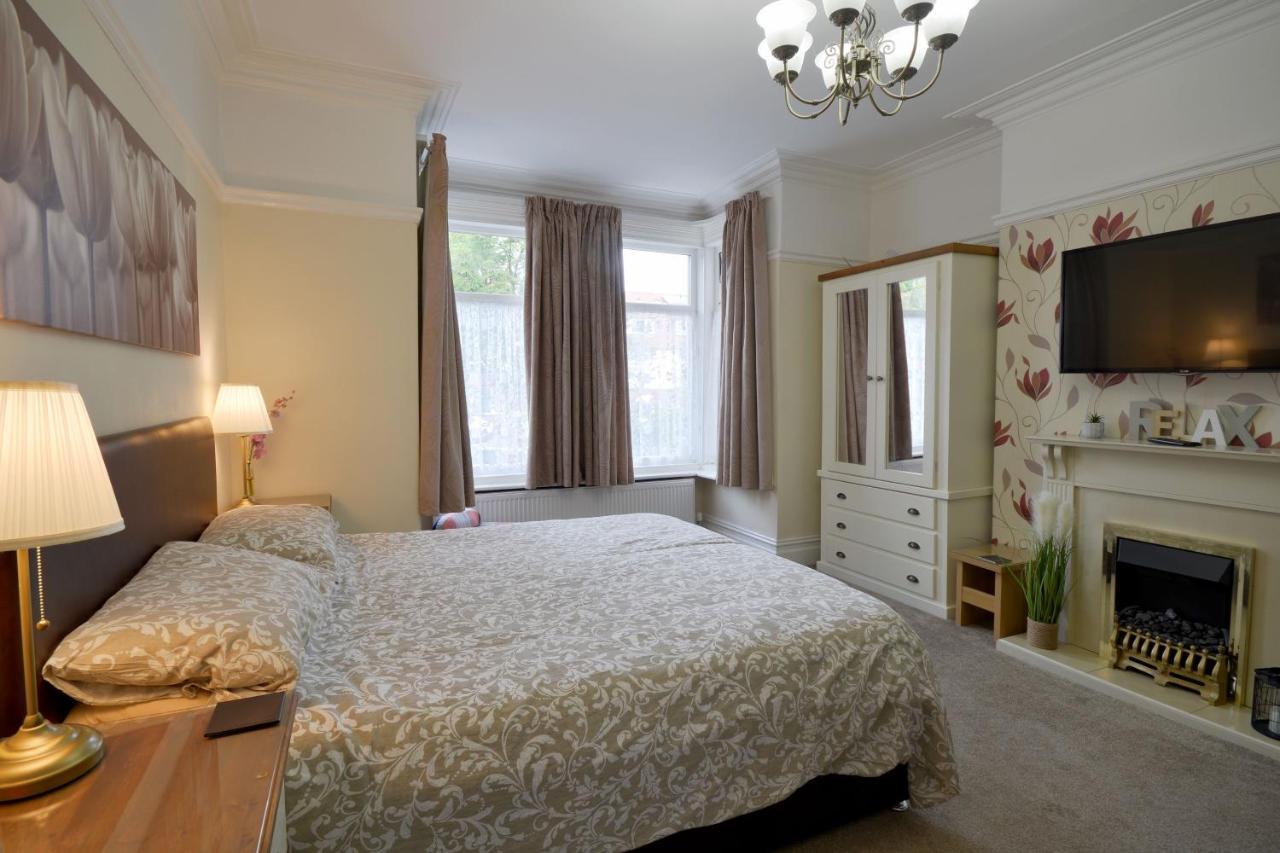 Spacious Modern Ground Floor Apartment, For Up To 6 Guests Scarborough Kültér fotó