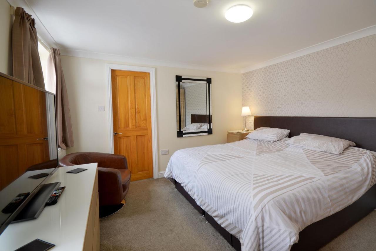 Spacious Modern Ground Floor Apartment, For Up To 6 Guests Scarborough Kültér fotó